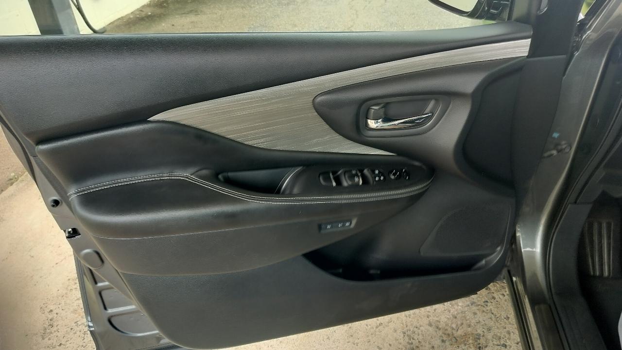 Nissan Murano AWD 4dr Platinum 2015