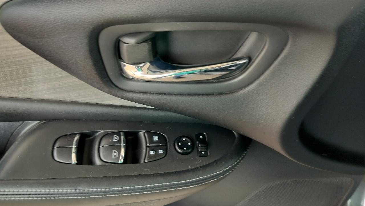 Nissan Murano AWD 4dr Platinum 2015