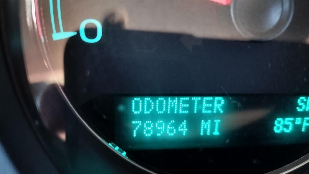Chevrolet Suburban 2WD 4dr LT 2014