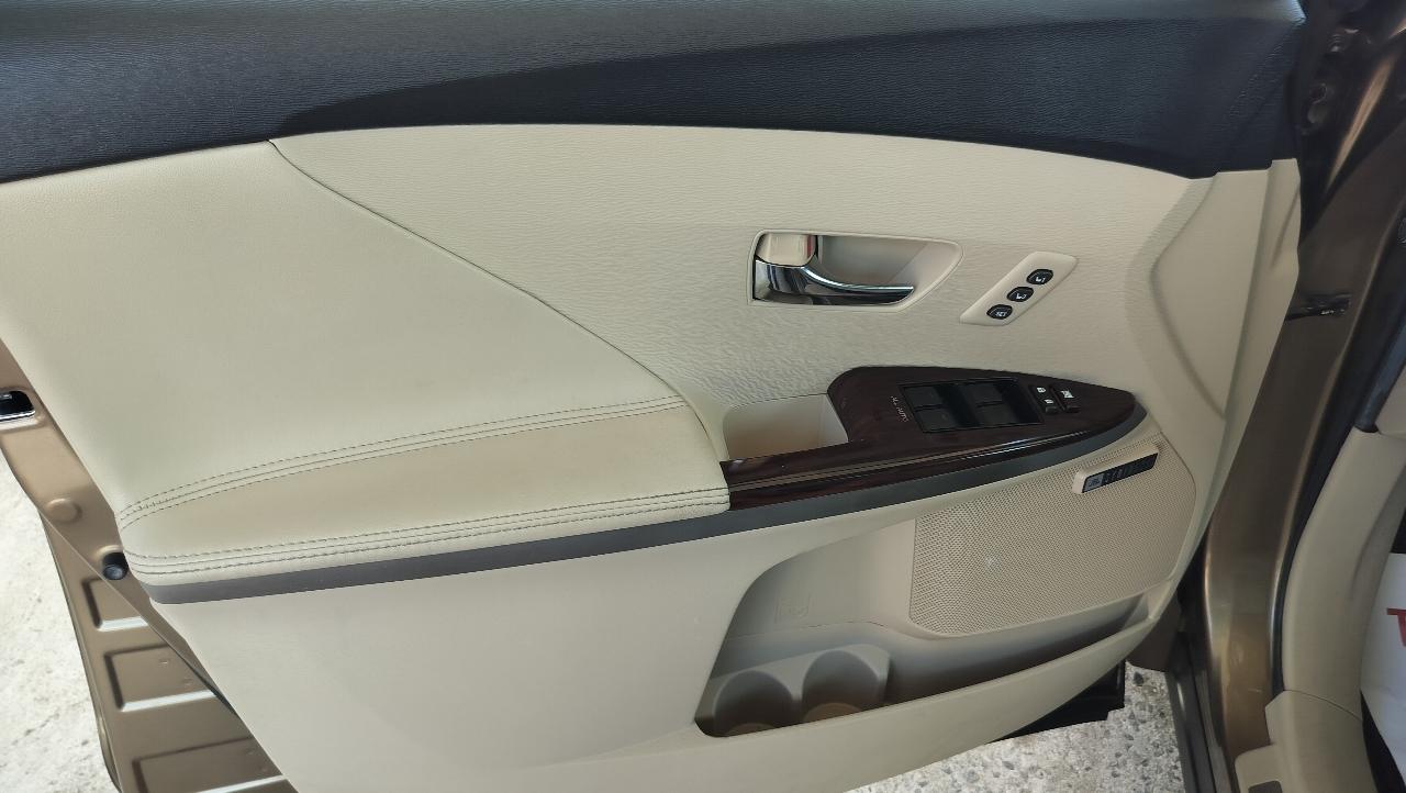 Toyota Venza 4dr Wgn V6 FWD Limited (Natl) 2014