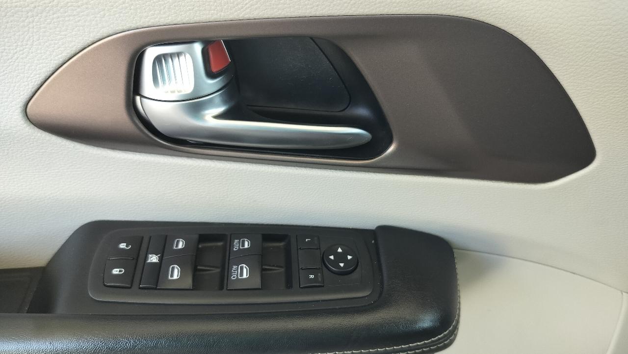 Chrysler Voyager L FWD 2020