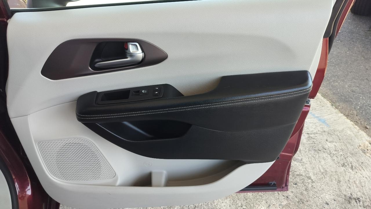Chrysler Voyager L FWD 2020