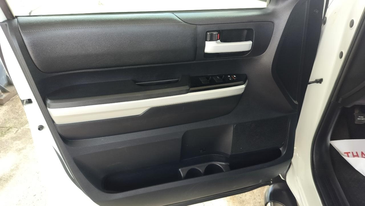 Toyota Tundra 2WD Truck Double Cab 4.6L V8 6-Spd AT SR5 (Natl) 2014