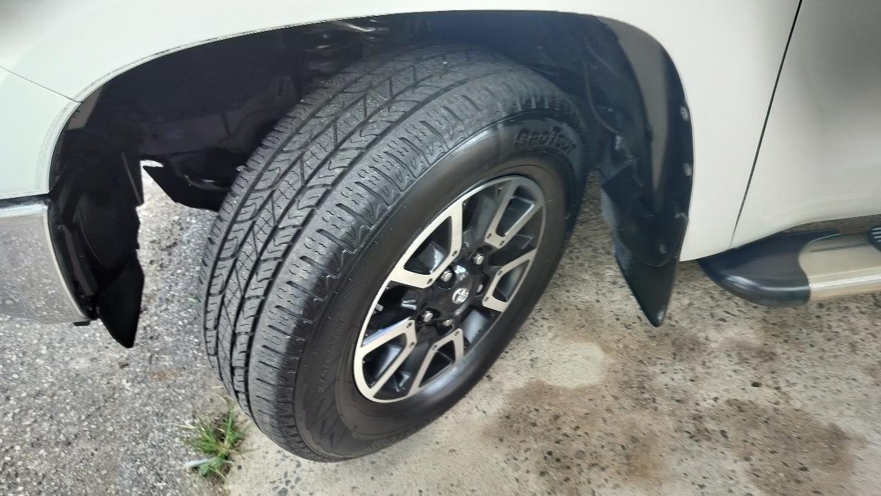 Toyota Tundra 2WD Truck Double Cab 4.6L V8 6-Spd AT SR5 (Natl) 2014
