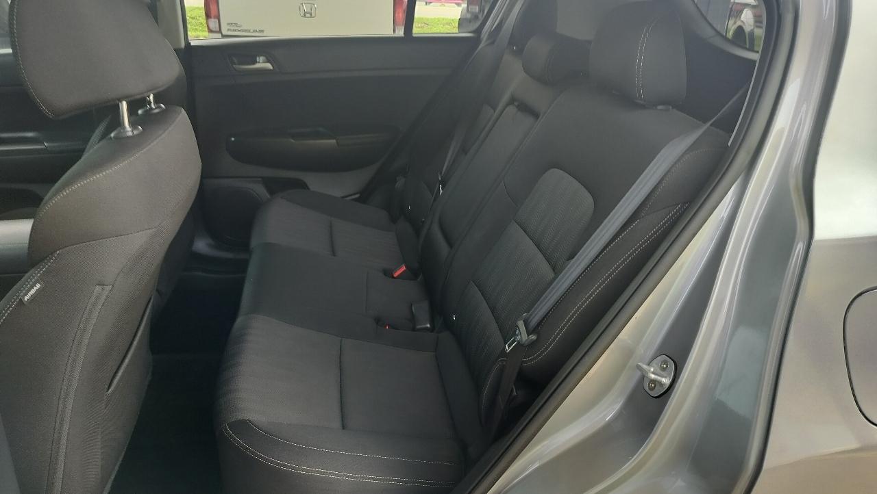 Kia Sportage LX FWD 2020
