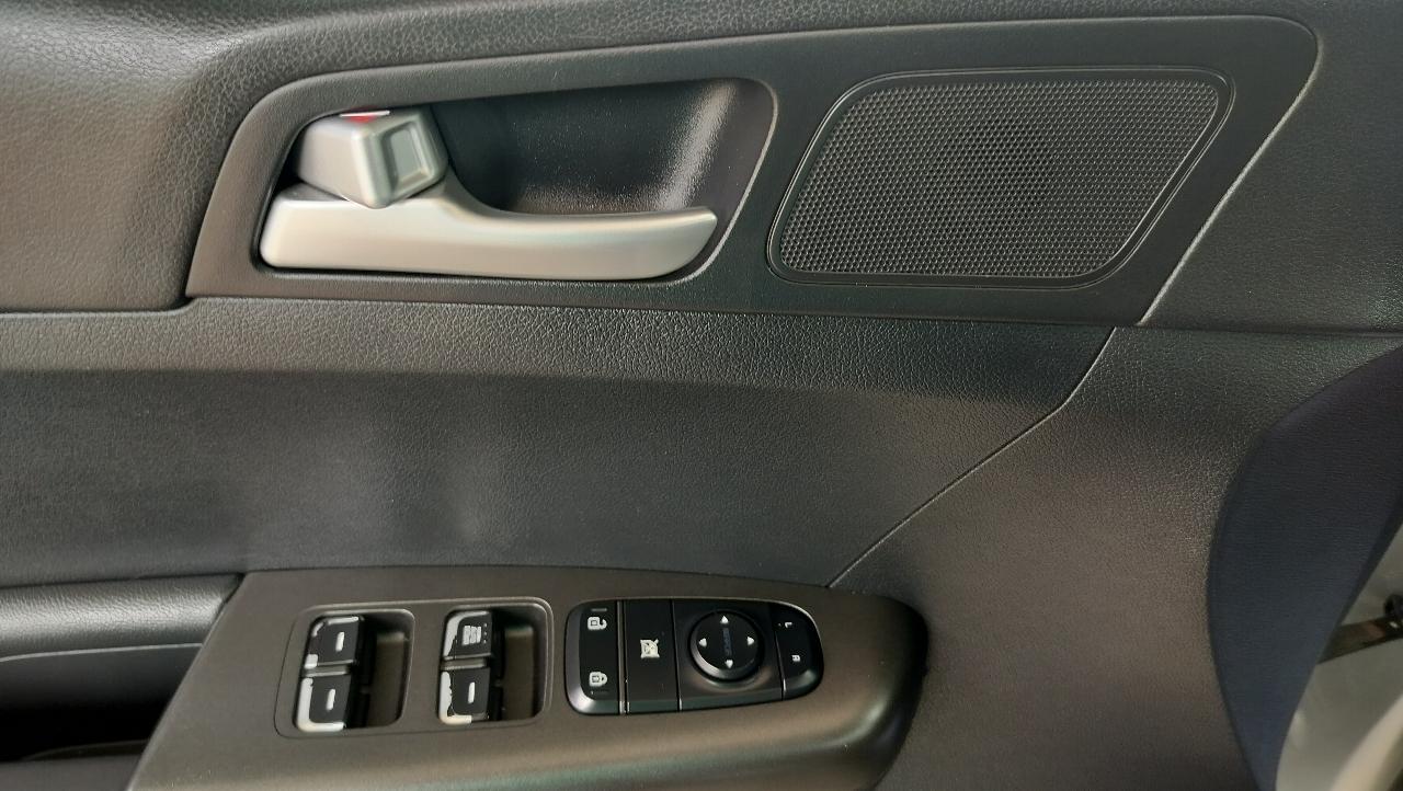 Kia Sportage LX FWD 2020