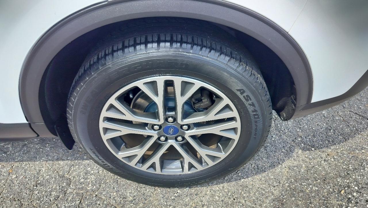 Ford Escape SEL FWD 2020