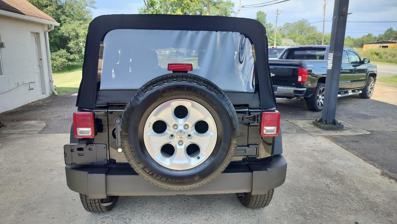 Jeep Wrangler Unlimited 4WD 4dr Sport 2013