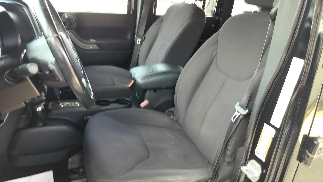 Jeep Wrangler Unlimited 4WD 4dr Sport 2013