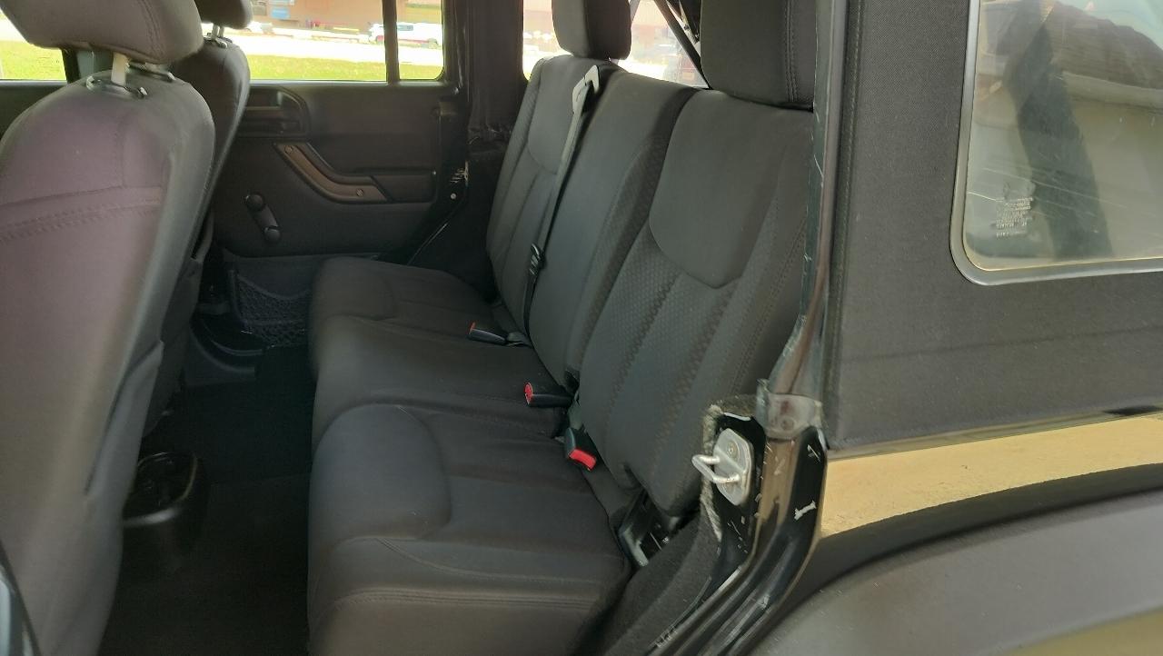 Jeep Wrangler Unlimited 4WD 4dr Sport 2013