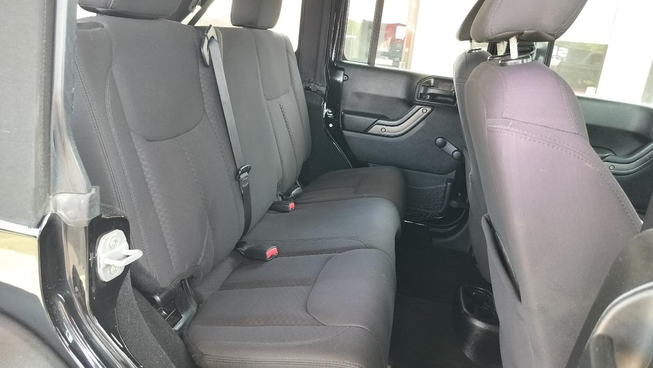 Jeep Wrangler Unlimited 4WD 4dr Sport 2013