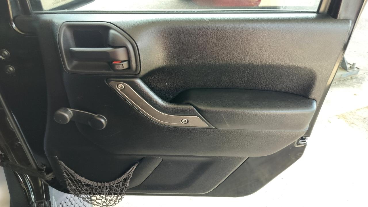 Jeep Wrangler Unlimited 4WD 4dr Sport 2013