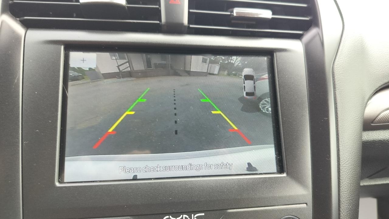 Ford Fusion SE FWD 2020