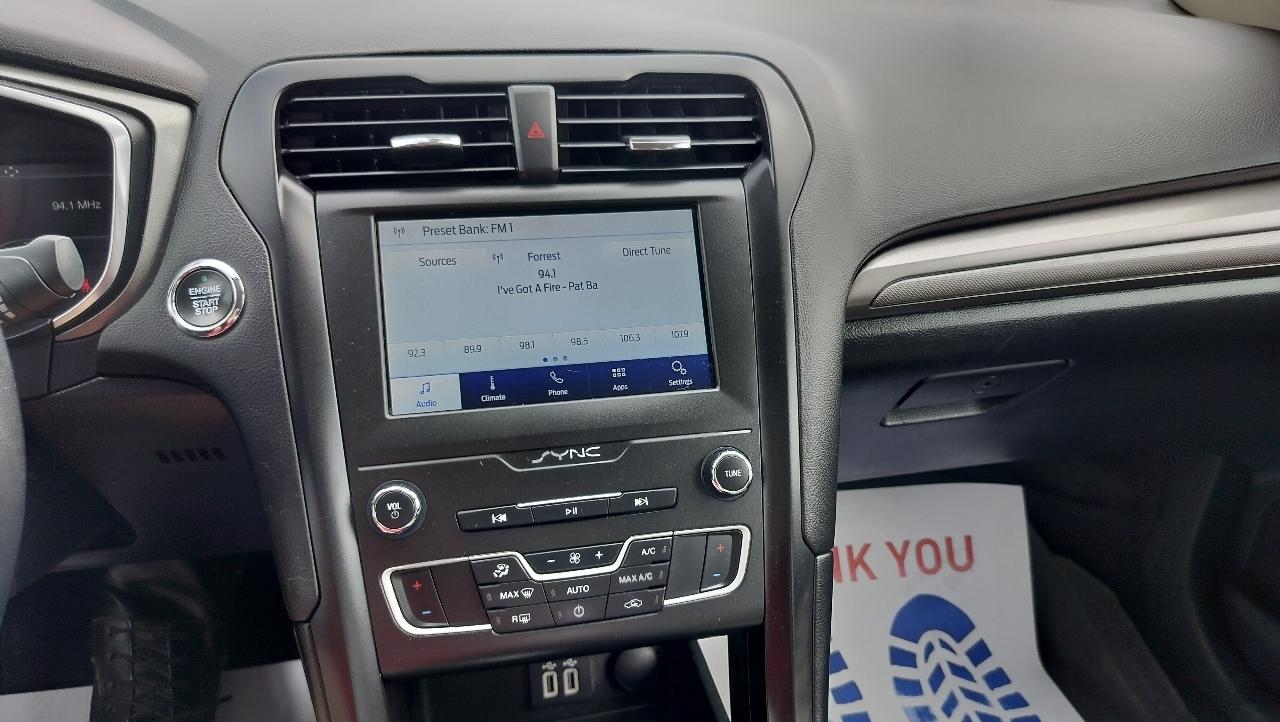 Ford Fusion SE FWD 2020