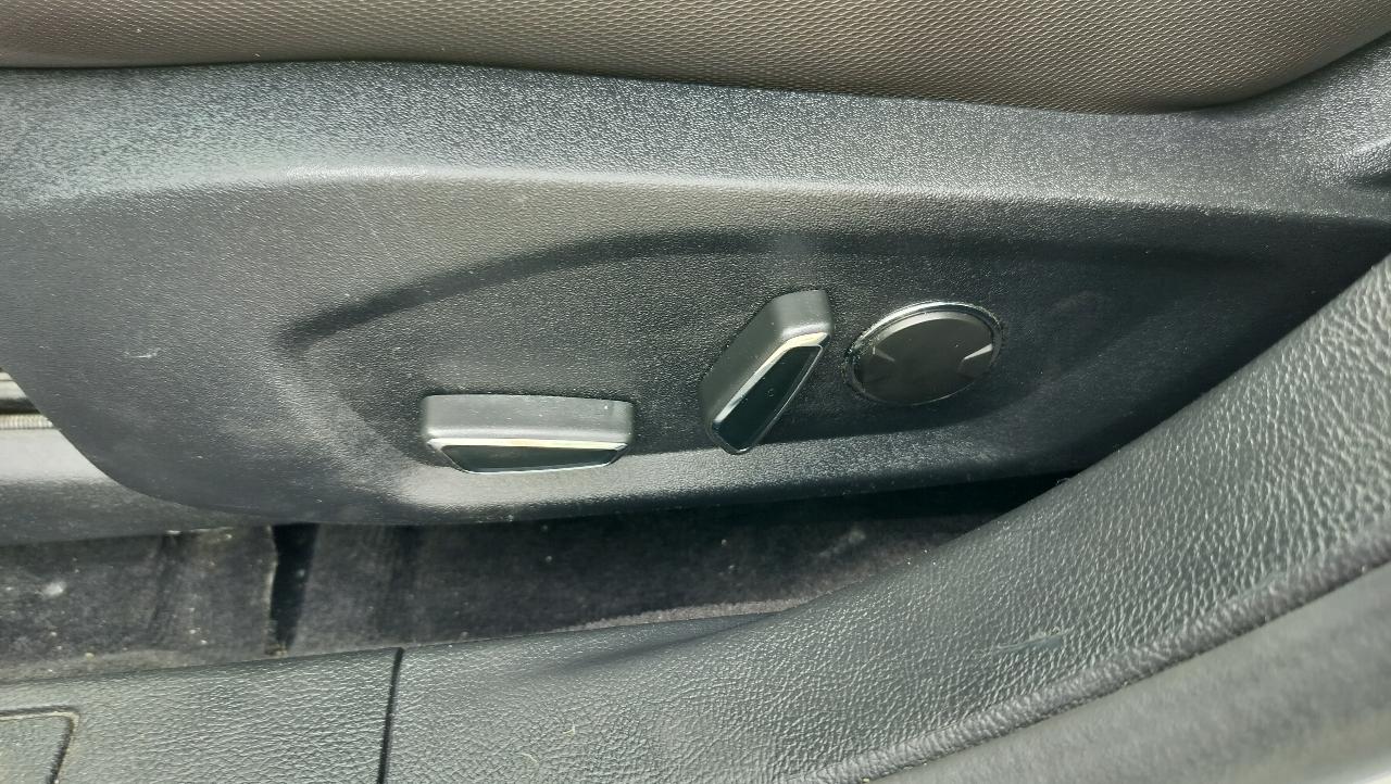 Ford Fusion SE FWD 2020