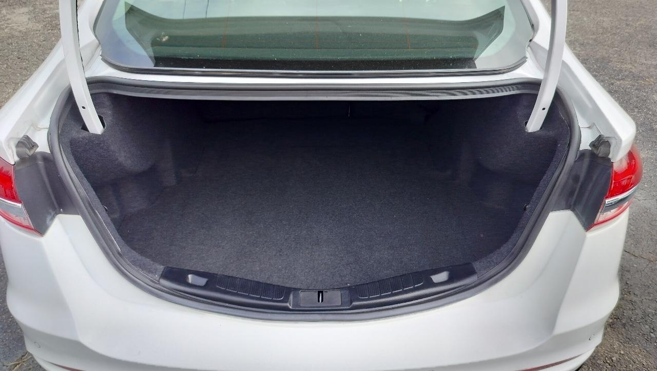 Ford Fusion SE FWD 2020