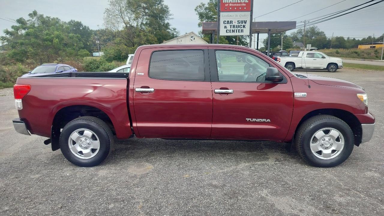 Toyota Tundra 4WD Truck CrewMax 5.7L FFV V8 6-Spd AT (Natl) 2010