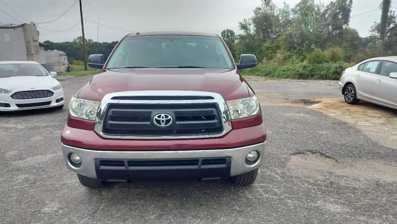Toyota Tundra 4WD Truck CrewMax 5.7L FFV V8 6-Spd AT (Natl) 2010