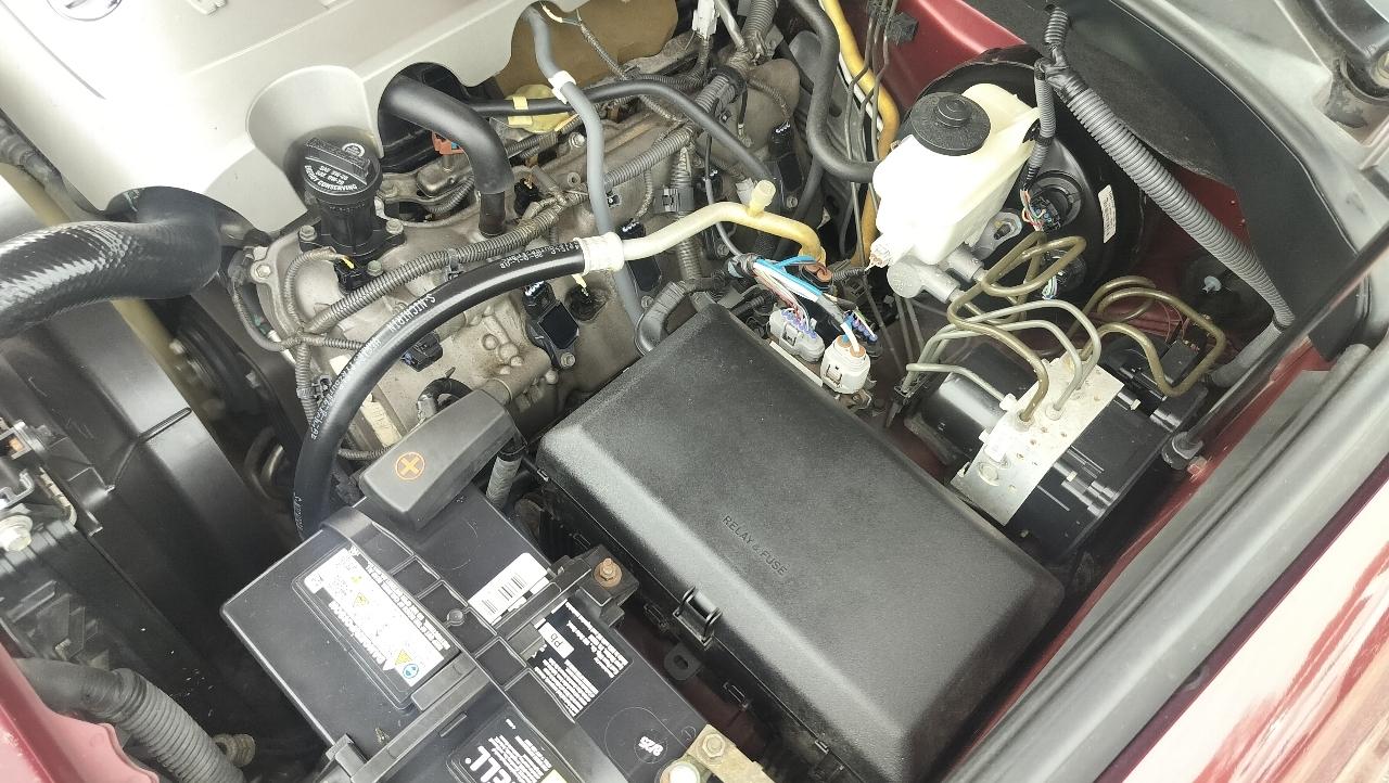 Toyota Tundra 4WD Truck CrewMax 5.7L FFV V8 6-Spd AT (Natl) 2010