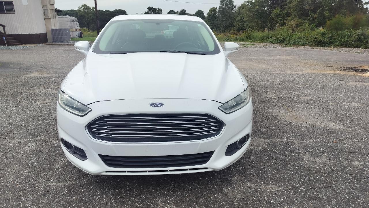 Ford Fusion 4dr Sdn SE FWD 2014