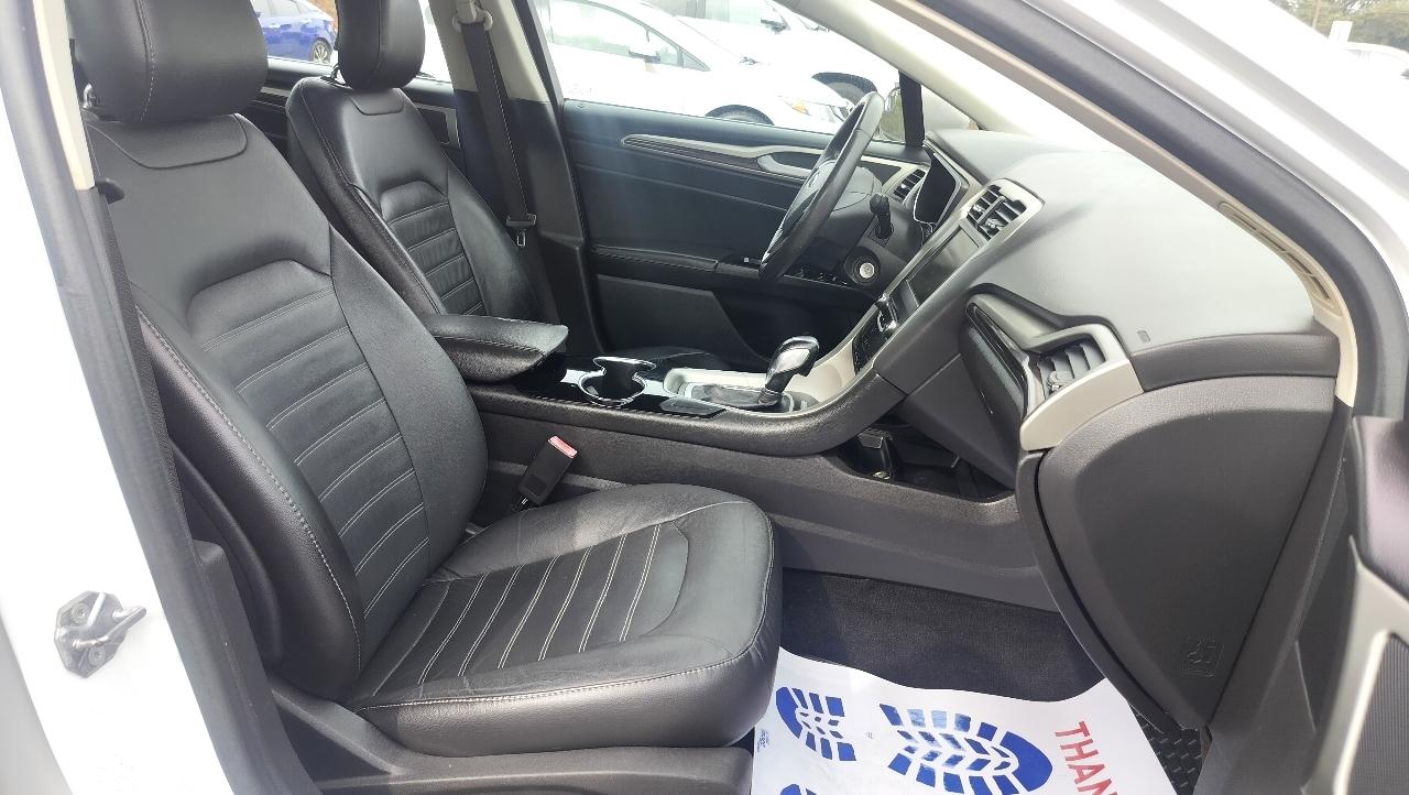 Ford Fusion 4dr Sdn SE FWD 2014