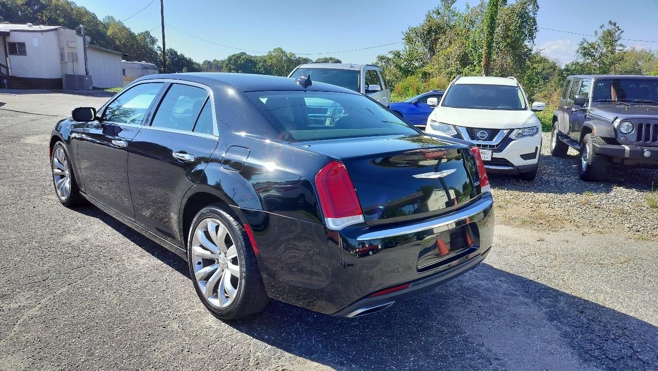 Chrysler 300 Limited RWD 2018