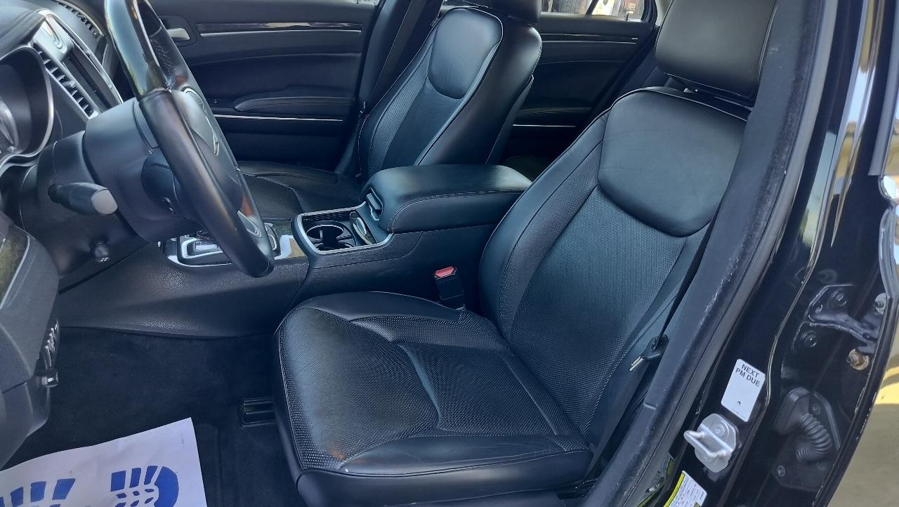 Chrysler 300 Limited RWD 2018