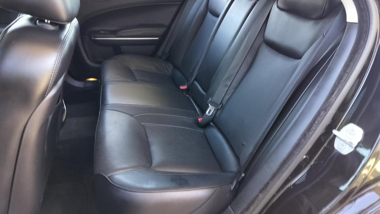 Chrysler 300 Limited RWD 2018