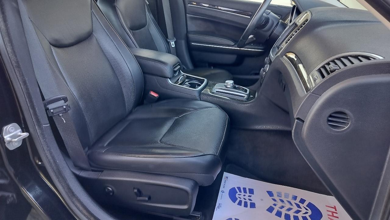 Chrysler 300 Limited RWD 2018