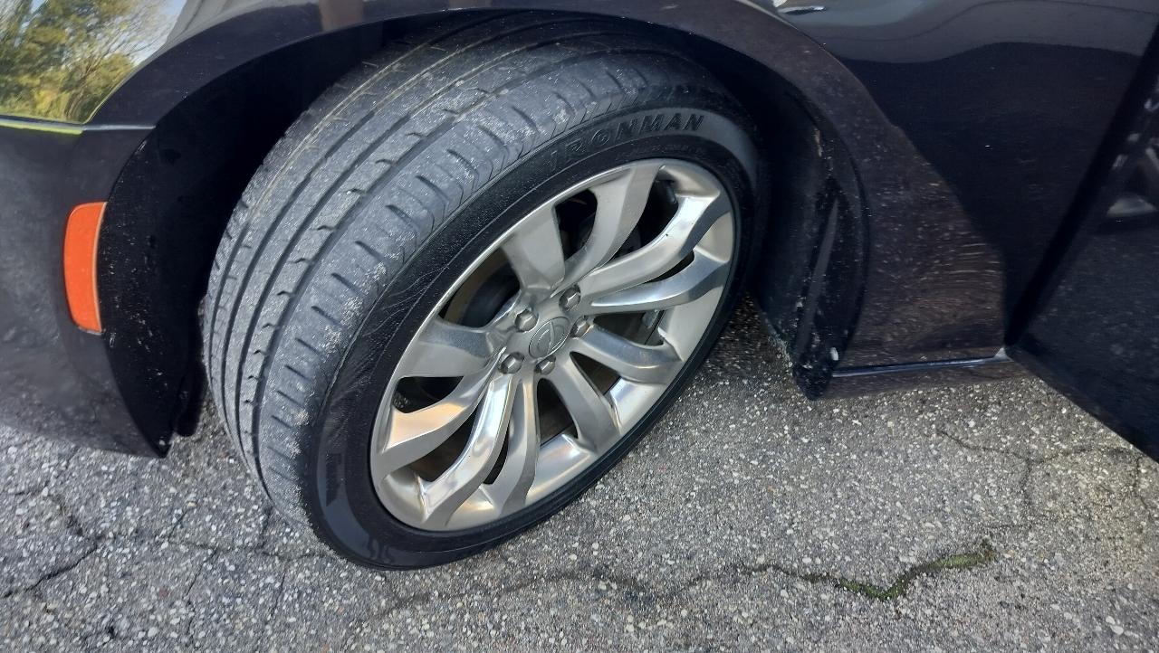 Chrysler 300 Limited RWD 2018
