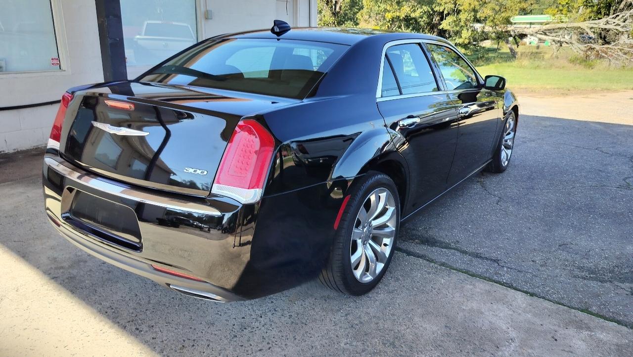 Chrysler 300 Limited RWD 2018