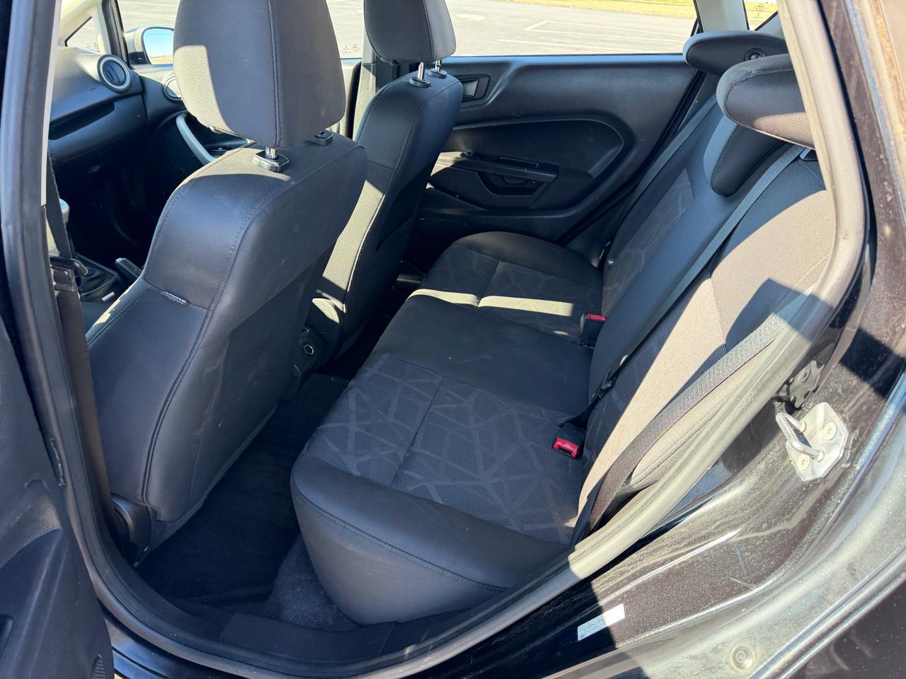 Ford Fiesta 5dr HB SE 2013