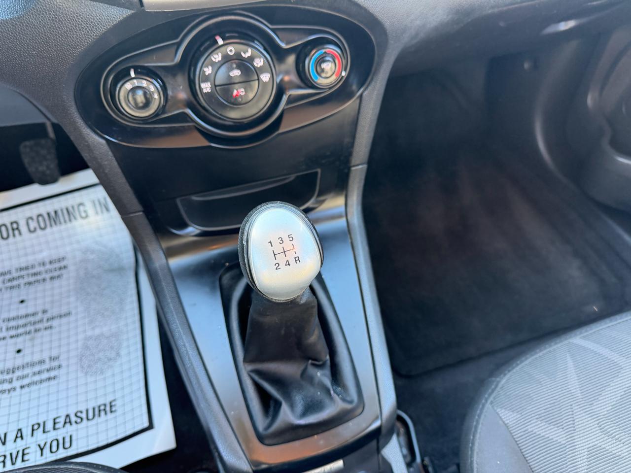 Ford Fiesta 5dr HB SE 2013