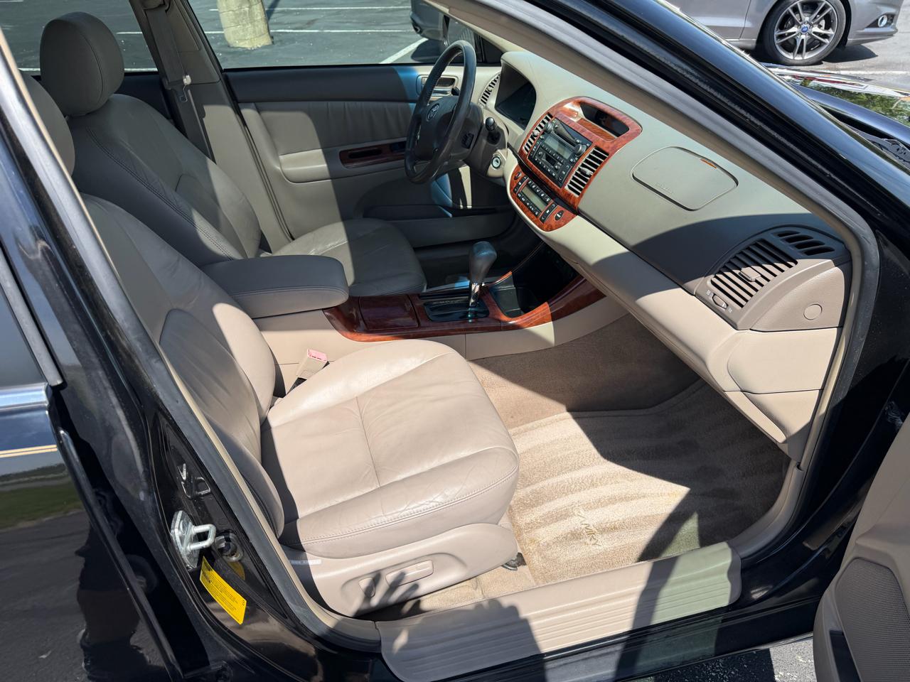 Toyota Camry 4dr Sdn XLE Auto (Natl) 2003