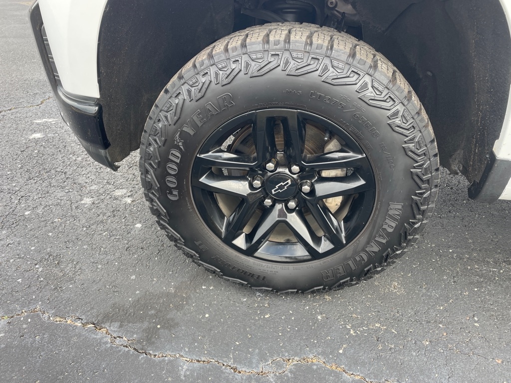 Chevrolet Silverado 1500 4WD Crew Cab 147" Custom Trail Boss 2021