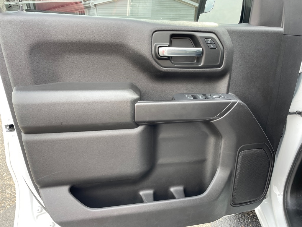 Chevrolet Silverado 1500 4WD Crew Cab 147" Custom Trail Boss 2021