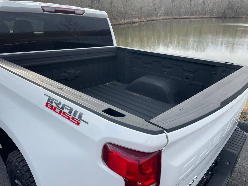 Chevrolet Silverado 1500 4WD Crew Cab 147" Custom Trail Boss 2021