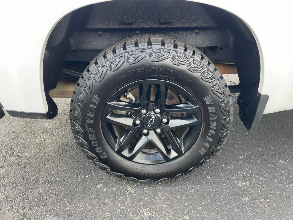 Chevrolet Silverado 1500 4WD Crew Cab 147" Custom Trail Boss 2021