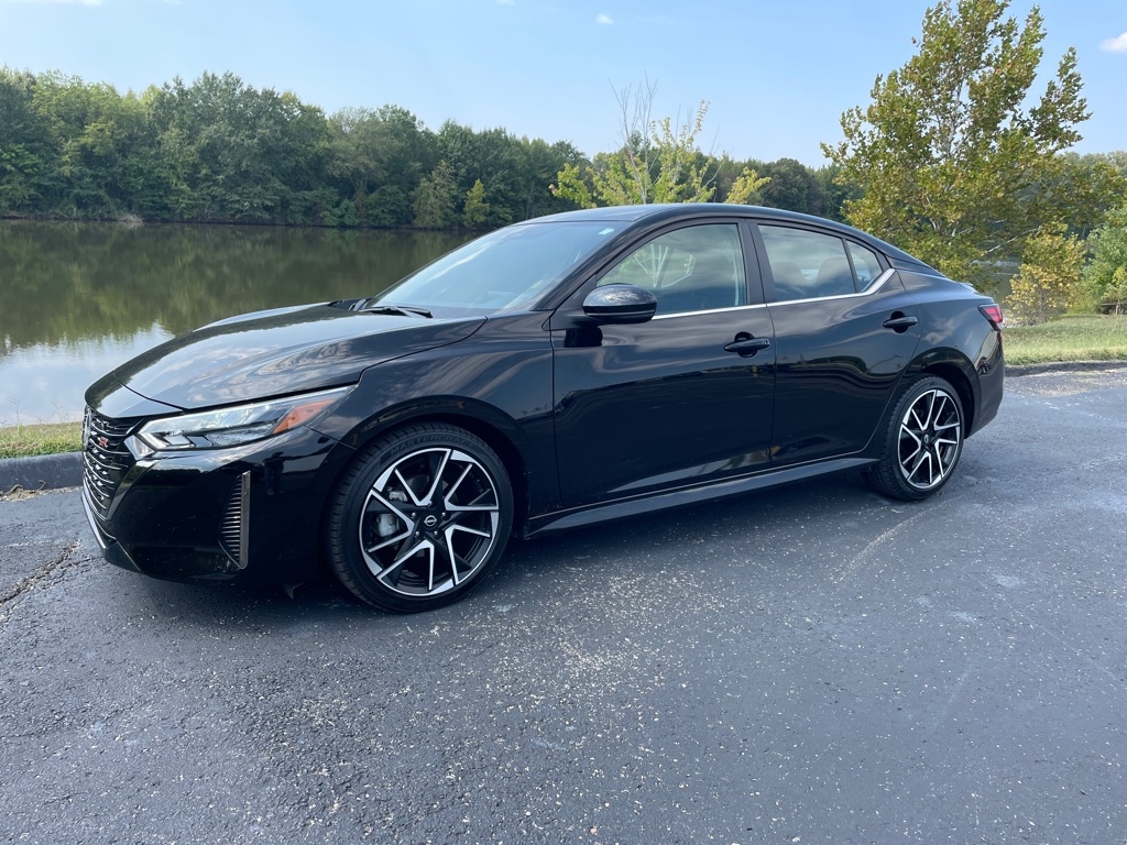 2024 Nissan Sentra SR photo 2
