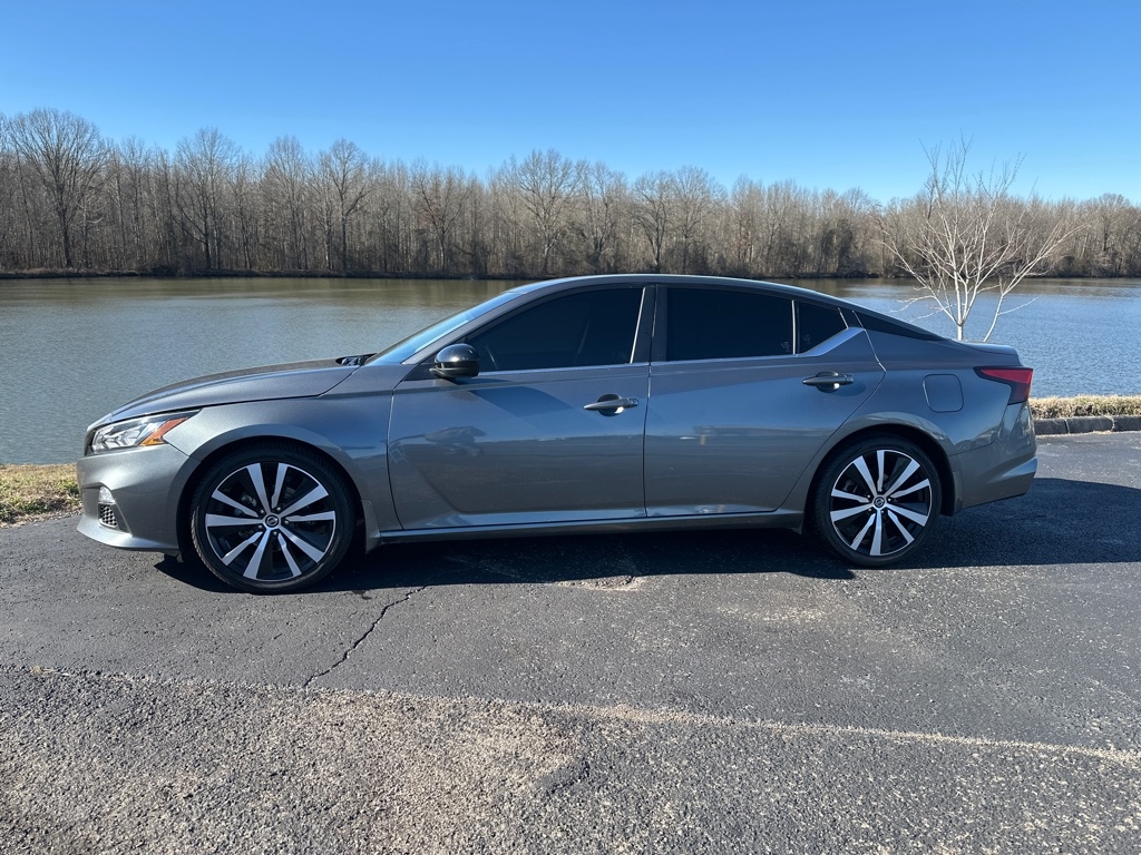 Nissan Altima 2.5 SR Sedan 2022