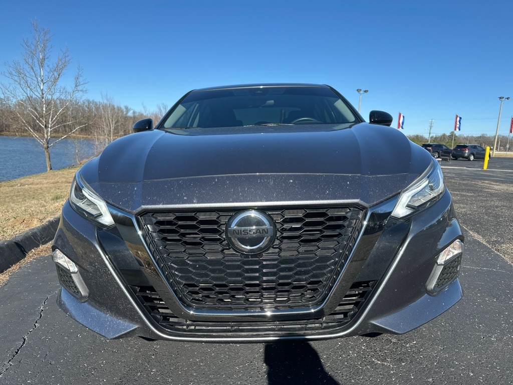 Nissan Altima 2.5 SR Sedan 2022