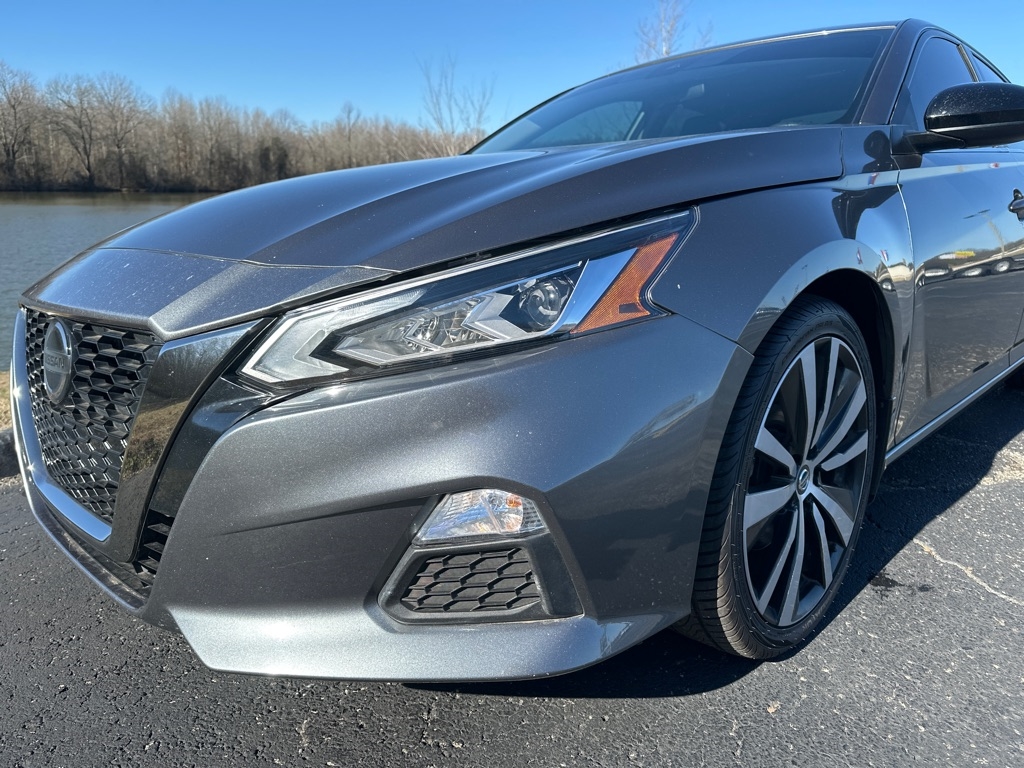 Nissan Altima 2.5 SR Sedan 2022