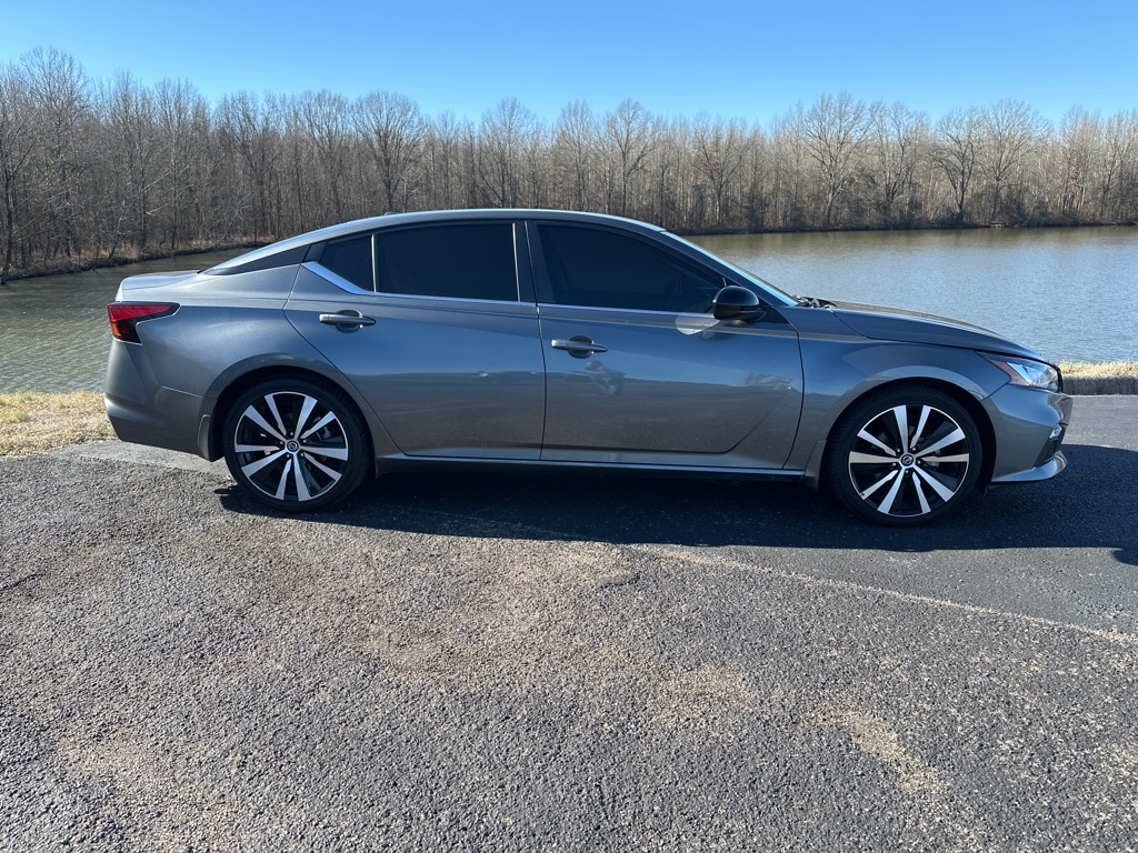 Nissan Altima 2.5 SR Sedan 2022