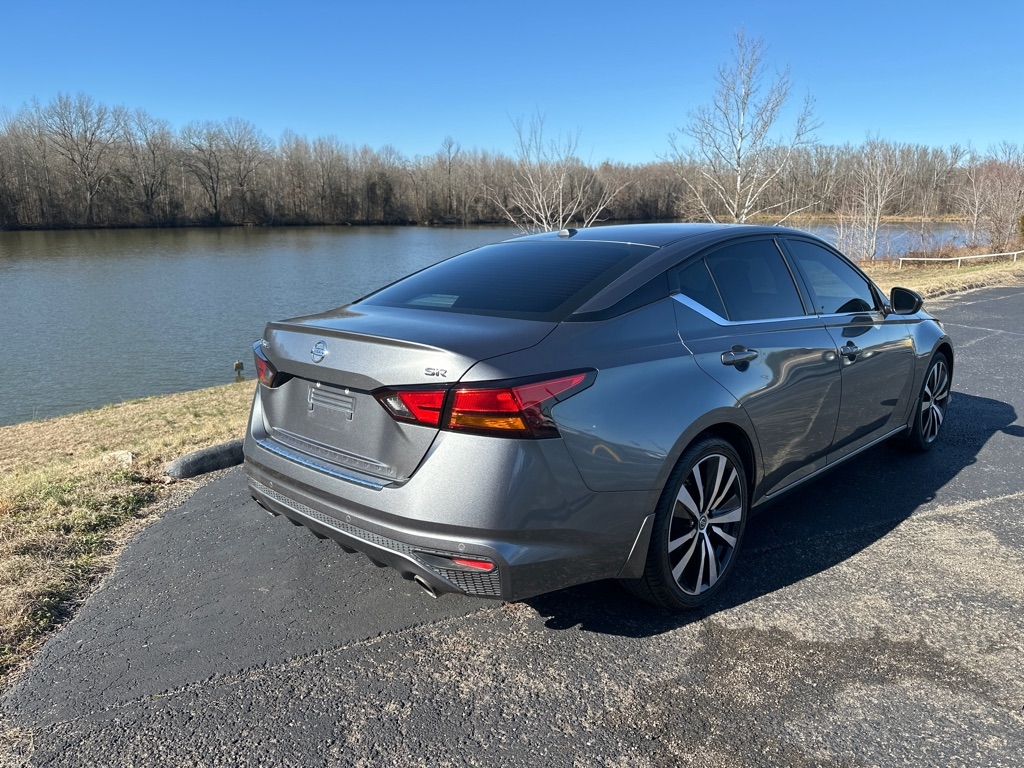 Nissan Altima 2.5 SR Sedan 2022