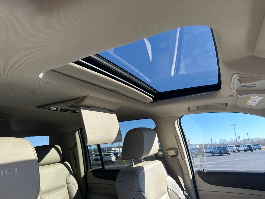 GMC Yukon XL 4WD 4dr Denali 2018