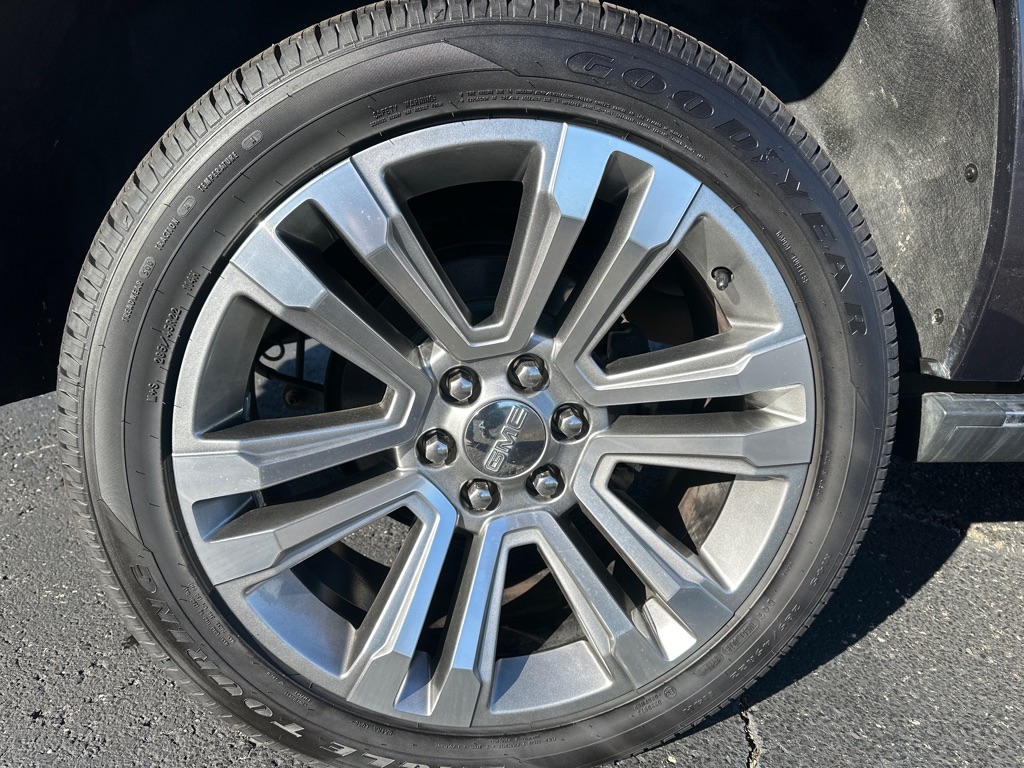 GMC Yukon XL 4WD 4dr Denali 2018