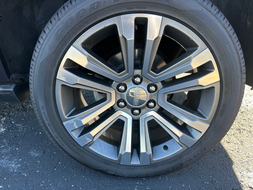 GMC Yukon XL 4WD 4dr Denali 2018