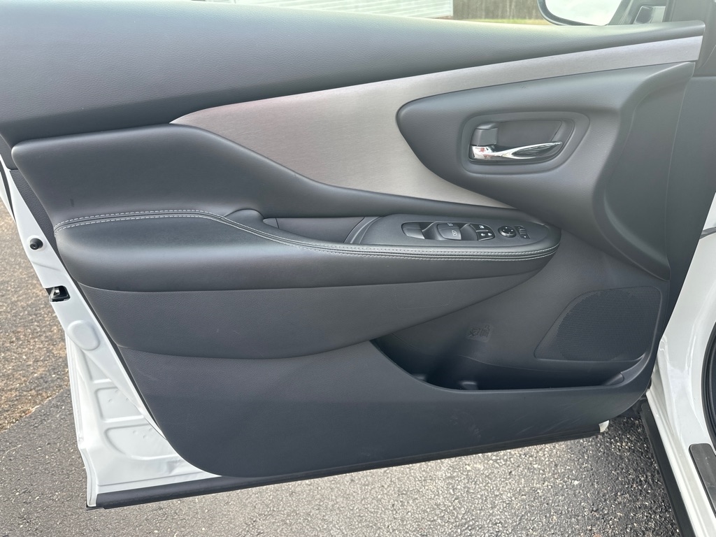 Nissan Murano FWD SV 2023