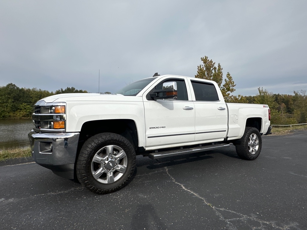 Chevrolet Silverado 2500HD 4WD Crew Cab 153.7" LTZ 2018 Chevrolet Silverado 2500HD 4WD Crew Cab 153.7" LTZ 2018