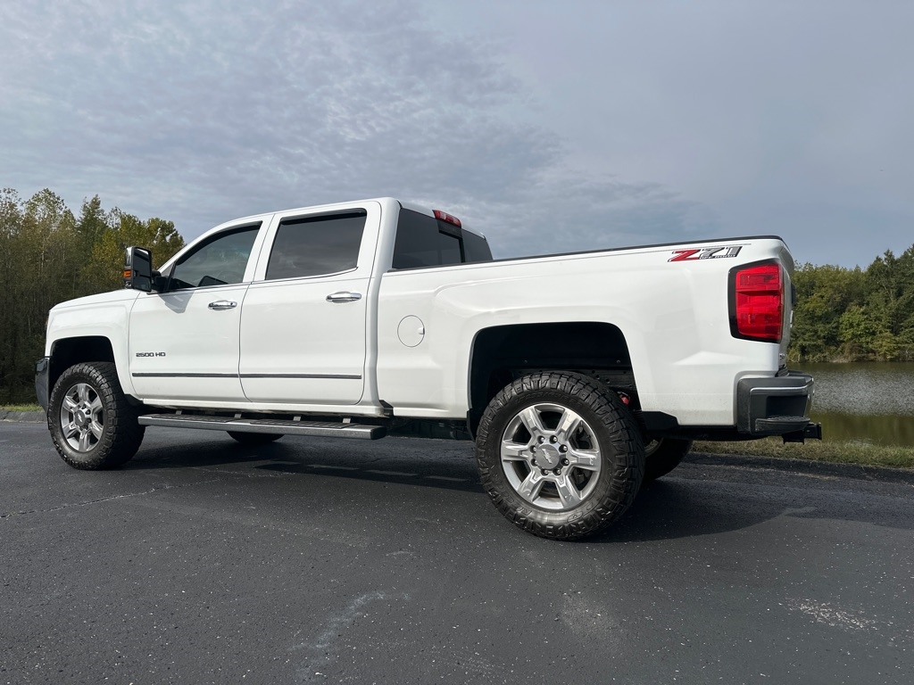 Chevrolet Silverado 2500HD 4WD Crew Cab 153.7" LTZ 2018 Chevrolet Silverado 2500HD 4WD Crew Cab 153.7" LTZ 2018